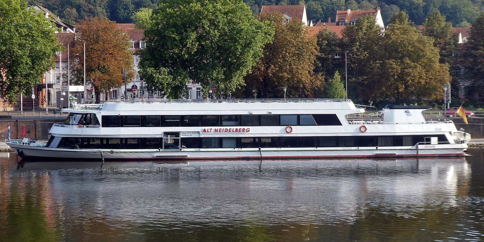 Fahrgastschiff Alt-Heidelberg am Neckarstaden